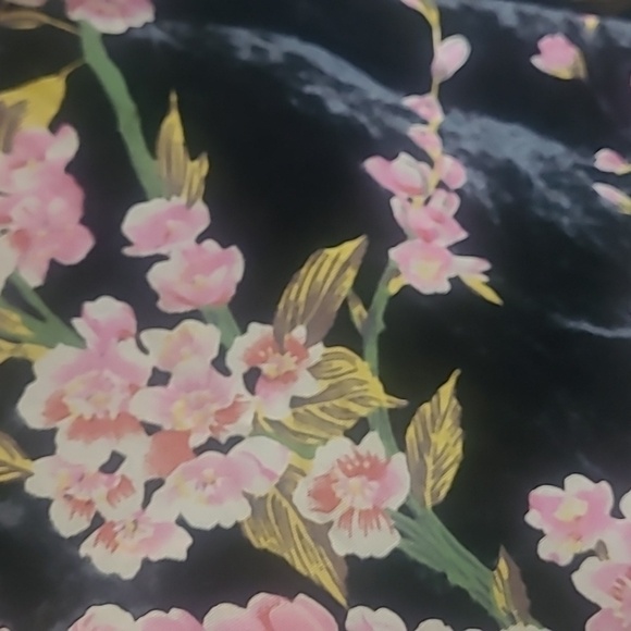 ARATTA Holiday Garden Velvet Black & Floral Kimono with Fringe. OS NWT MSRP $222 - Picture 6 of 11